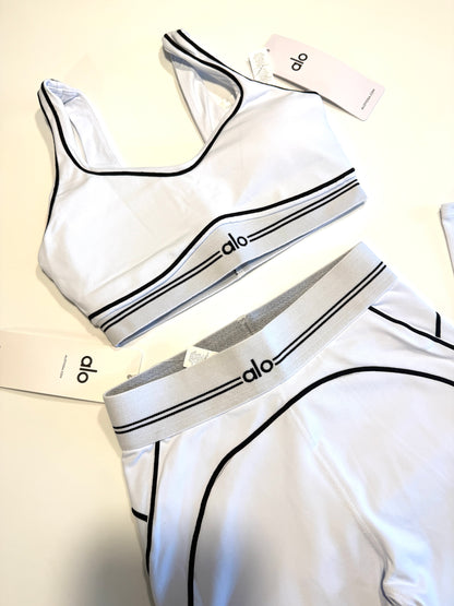White & Black Contrast Set
